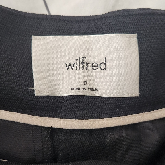 Aritzia Wilfred Labyrinth cuff dress shorts - Picture 6 of 6